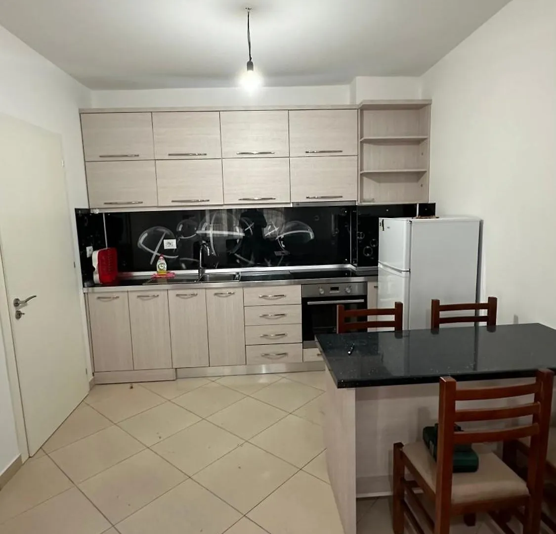 Holiday'S Appartment Lezhe